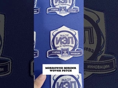 Remiendos autos-adhesivo de encargo del bordado de la ropa de Logo Iron On Embroidered Patch