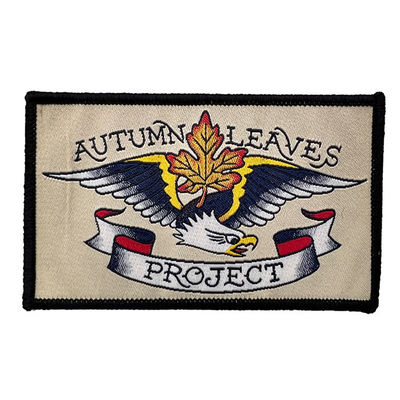 Hierro lavable en los remiendos Logo Shoulder Woven Patches de encargo del bordado