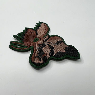 Remiendos sostenibles compensados del bordado de la mariposa lavables para la ropa del béisbol