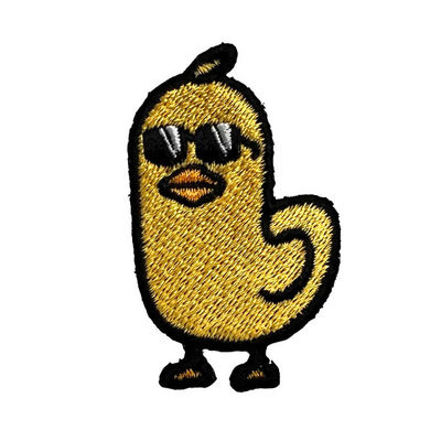 El pollo amarillo cose en los remiendos bordados que no encogen los remiendos de encargo de la ropa